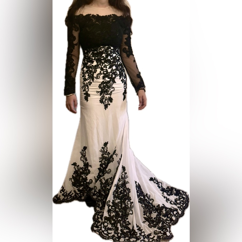 Elegant Black and White Lace Evening Gown